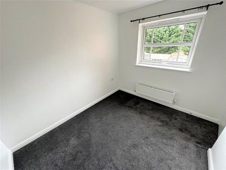 3 bedroom terraced house to rent - Photo 4
