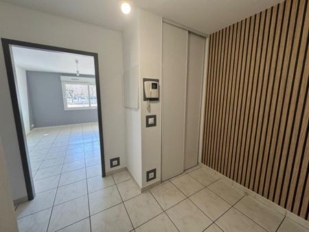 Location Appartement 2 pièces 46m² CHALLES LES EAUX 73190 - Photo 3