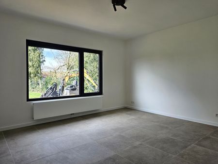 Gerenoveerde woning met 3 slaapkamers, tuin en terras - Foto 3