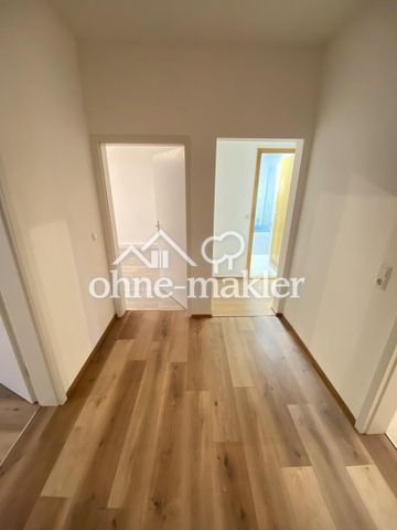 Lichtdurchflutet & Zentral: renovierte 3-Zimmer-Wohnung mit Garten - Photo 5