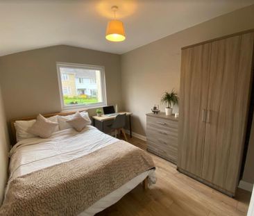 1 bedroom in a house share to rent - Photo 3