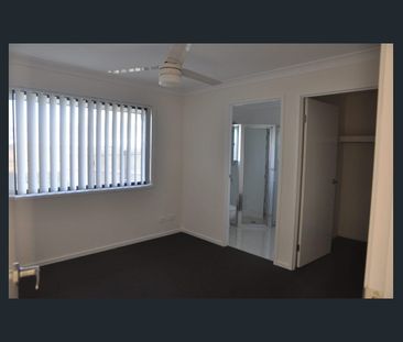 Absolutely immaculate and Charming Rental Property in Wyreema - You... - Photo 3