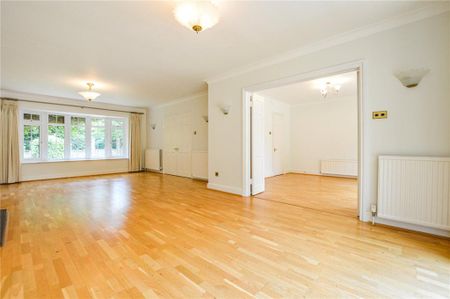 5 bedroom detached house to rent - Photo 4