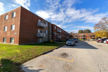3791 Portage Road — 1 Bedroom Deluxe - Photo 4