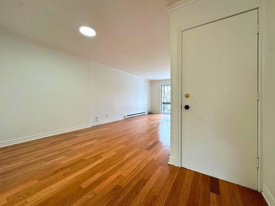 2332 Rue St Jacques, Montréal (Le Sud-Ouest), QC H3J - Photo 1