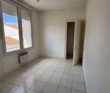 Location Appartement 2 pièces 44m² LA ROCHELLE 17000 - Photo 6