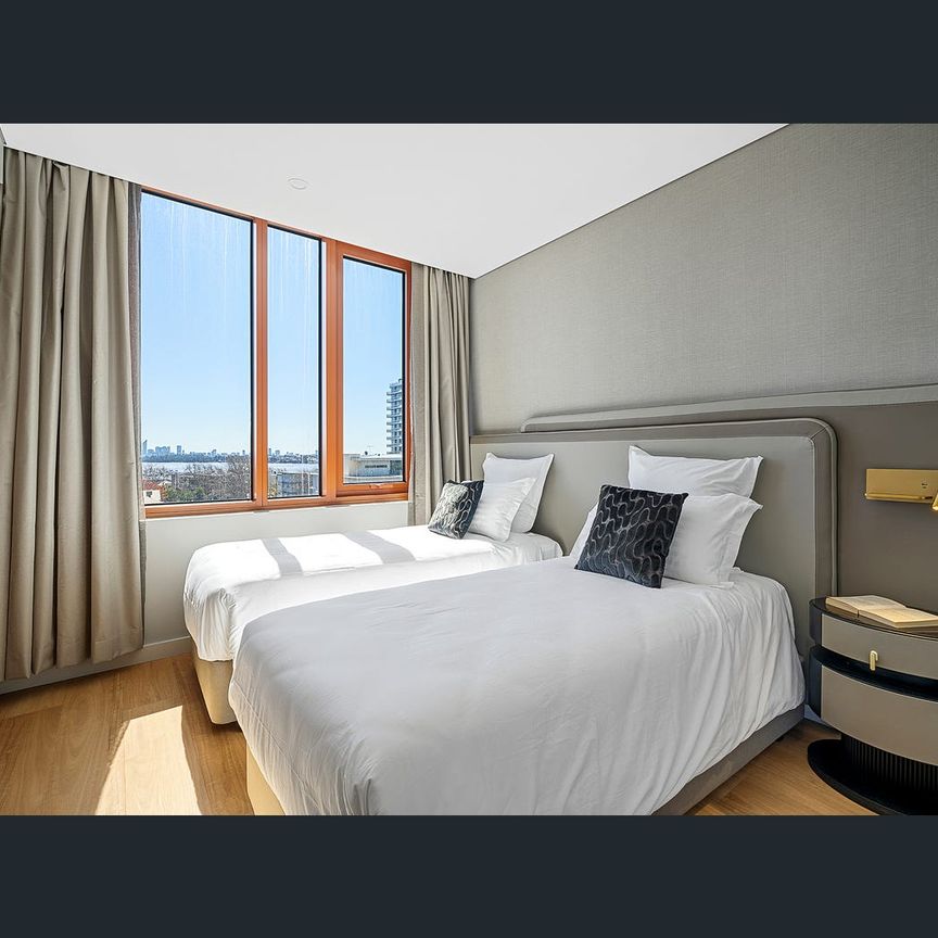 305/10 Forbes Road, Applecross, WA 6153 - Photo 1