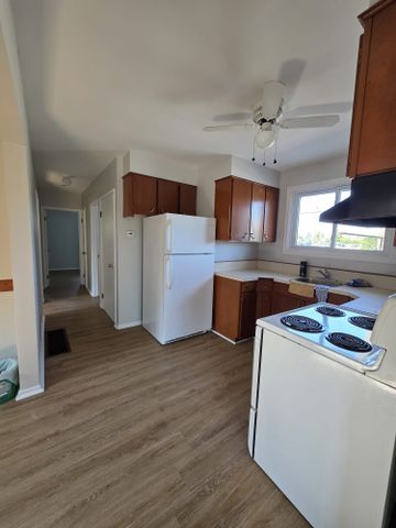 For Lease - 264 Vansitmart Avenue, Hamilton, Ontario - Photo 2