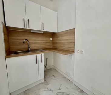 Location Appartement 1 pièce 19m² - Photo 2