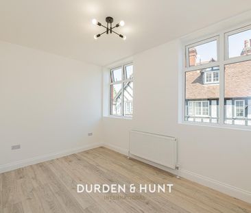 118 High Street, Ongar - Photo 2