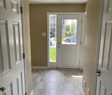 For Lease - 108 Helenium Lane, Orleans - Cumberland and Area, Ontario - Photo 3