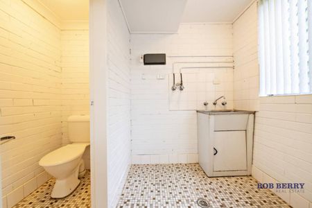 Modern Two-Bedroom Townhouse in Popular South Dubbo - Photo 4
