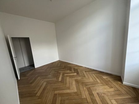 Appartement - T3 - Centre ville - TARARE, - Photo 4