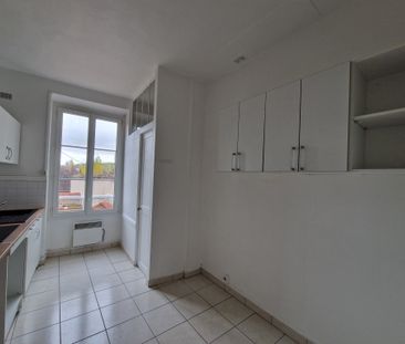 Location Appartement 1 pièce 33m² ETAMPES 91150 - Photo 3