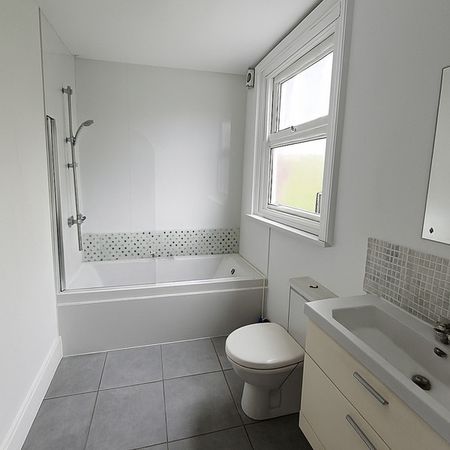 2 Bed Flat, Blenheim Park Road, CR2 - Photo 5