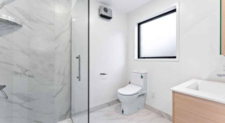 8/10 Fathom Place, Te Atatū Peninsula - Photo 3