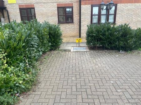 2 bedroom penthouse to rent - Photo 4