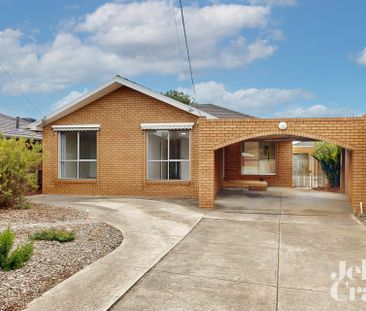 4 Carolyn Court, Keilor Park - Photo 2