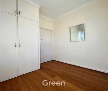Bright, Well-Maintained Two-Bedroom Unit in Prime West Ryde Position! - Photo 3