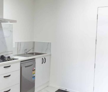 Furnished Studio Apartment - Utilities included - Photo 4