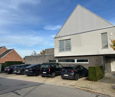 Ruim duplexappartement (140 m²) met 2 slpkrs en ruim terras in Paal - Foto 2