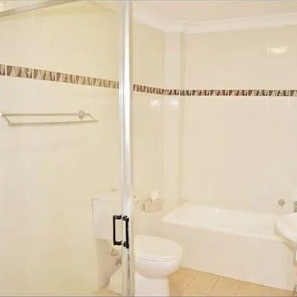 Sutherland - Photo 4