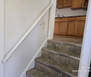 For Lease - 6023 Montrose Road, Niagara Falls, Ontario - Photo 3