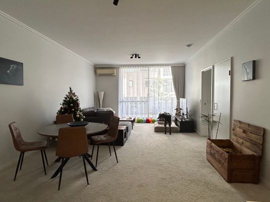 Wentworth Point - Photo 1