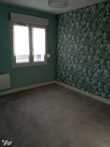 Appartement de type F2, dans résidence sécurisée, proche gare. - Photo 2