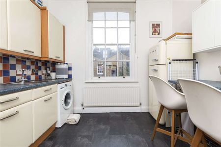 Excellent two bedroom apartment in a fantastic Islington location. - Photo 2