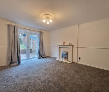 2 bedroom end of terrace house to rent - Photo 1