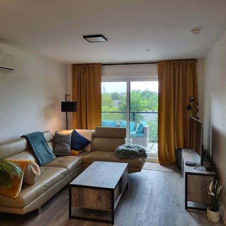 Superbe condo 3 1/2 avec plusieurs inclusions - Photo 3