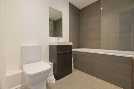 2 bedroom apartment to rent - Photo 5