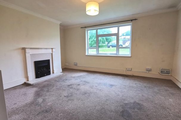 Warburton Gardens - Photo 1