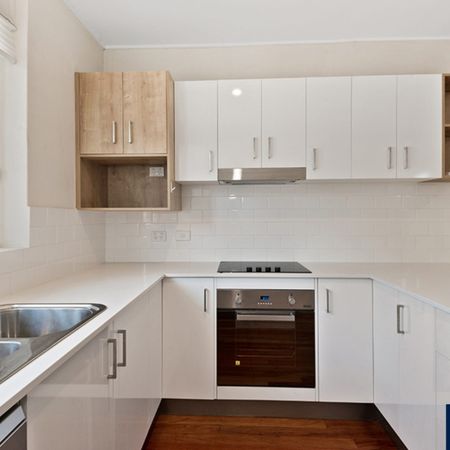 1/1 Jacaranda Ln, Red Hill QLD 4059 - Apartment For Rent | Domain - Photo 3