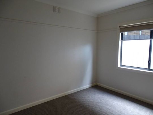 Close to town - Photo 1