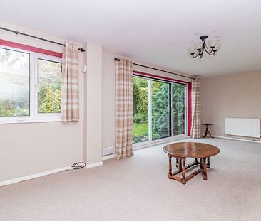 Cherry Tree Close, Southmoor - Photo 1