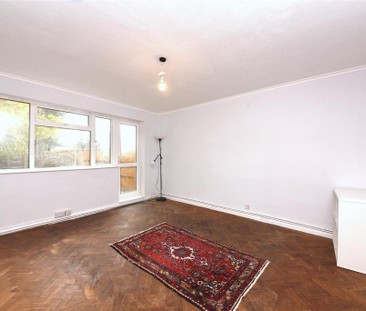 2 bedroom maisonette to rent - Photo 2