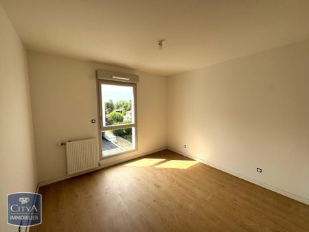 Location Appartement 3 pièces 61m² BOURG EN BRESSE 01000 - Photo 4