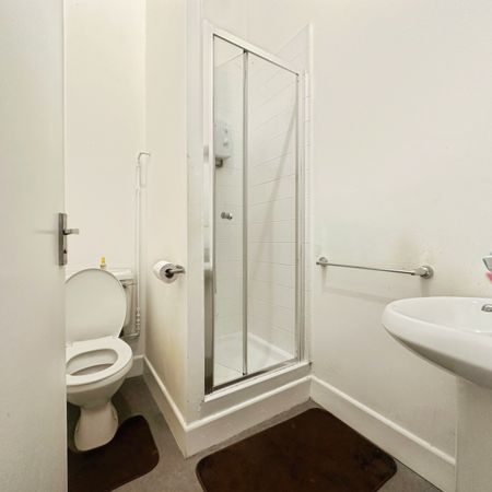1 bedroom flat to rent Flat 1 Kendrick House - Photo 4