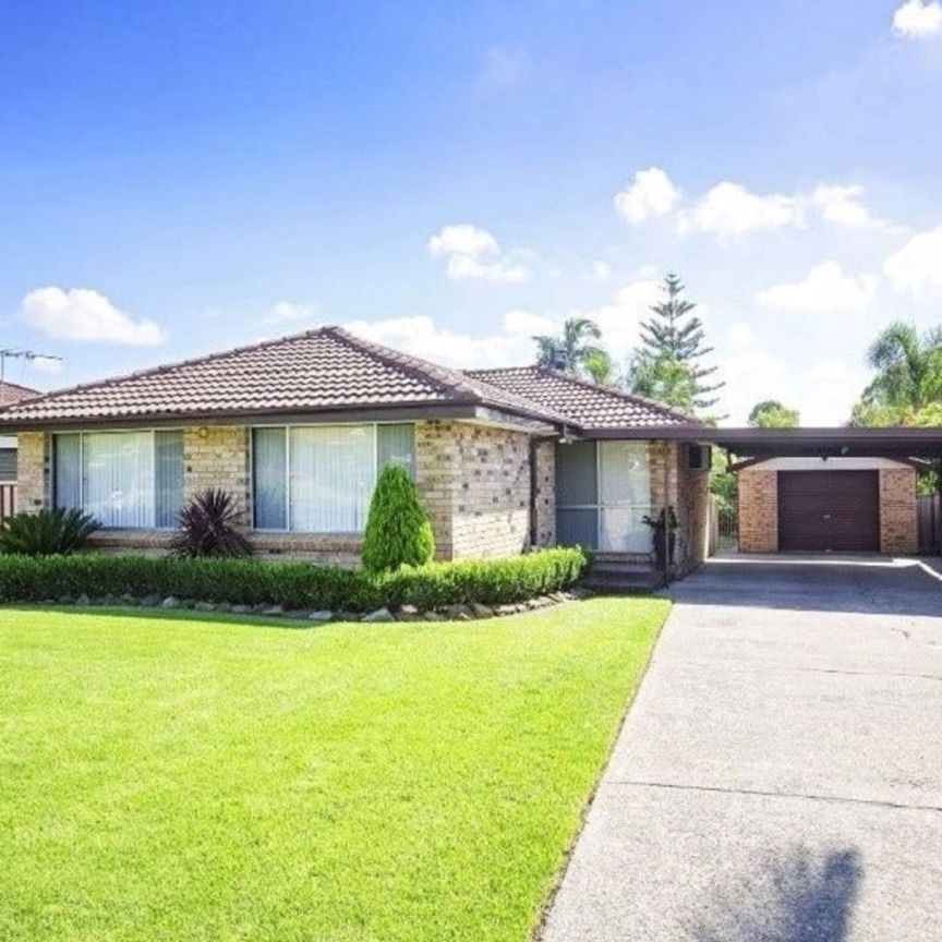 Well Presented Three-Bedroom Home&excl; - Photo 1