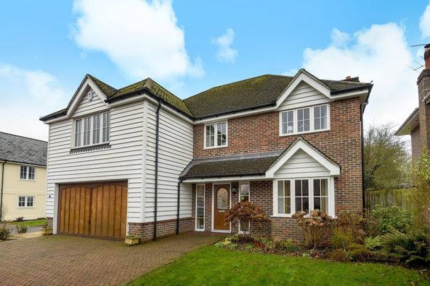 5 bedroom detached house to rent - Photo 1