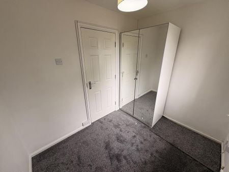 3 bedroom property to rent - Photo 3
