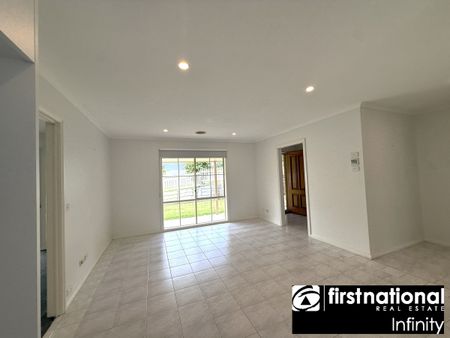 Family Friendly Home - Photo 3