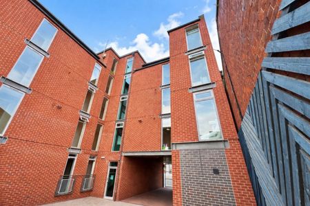 5 bed Flat 5 Montgomery Place, 33 Montgomery Terrace Road - Photo 5