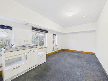 1 bedroom house of multiple occupation to rent - Photo 5