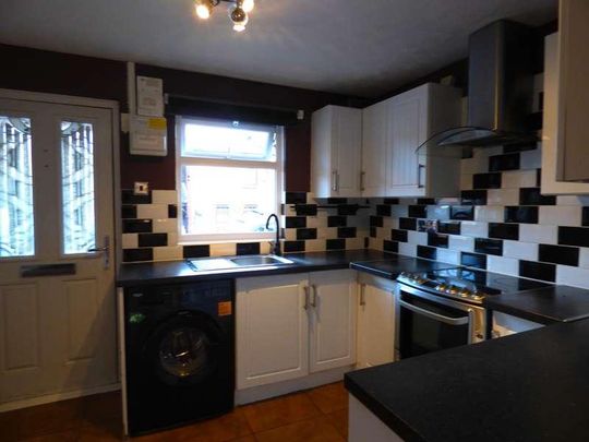 Water Lane, Purfleet, RM19 - Photo 1