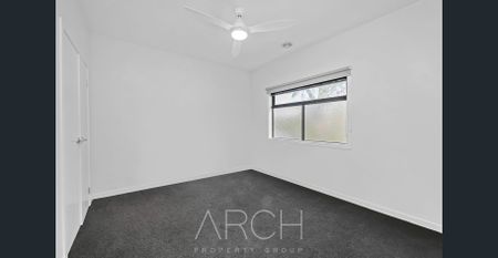 Flawless quality and luxury throughout! - Photo 2