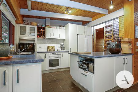 76 Crozier Circuit, Kambah ACT 2902 - House For Rent | Domain - Photo 5