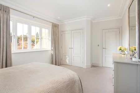 4 bedroom detached house to rent - Photo 3